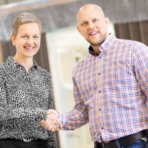 Setra säljer dotterbolaget Plusshus