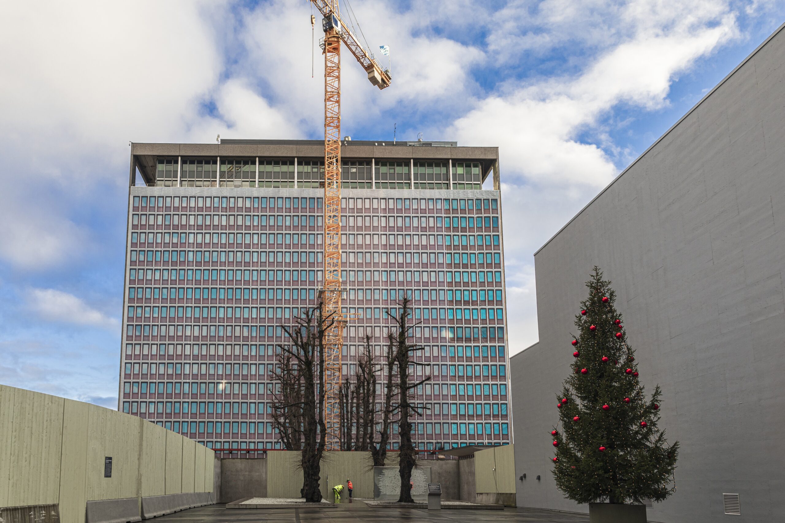 Byggstartar renovering efter terrorattacken