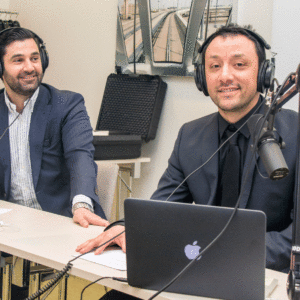 Sprider budskap genom ny podd