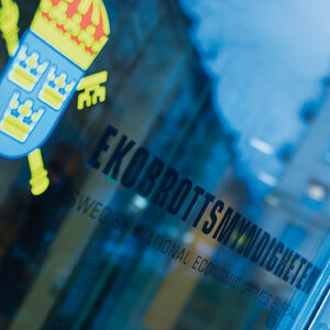 Åtalas för brott mot näringsförbud