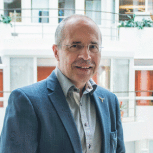 Uppfinnaren som förvandlar vatten till el