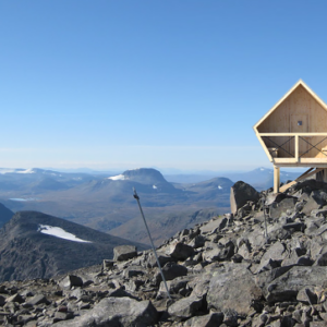 Vädret försenar rekordbygge