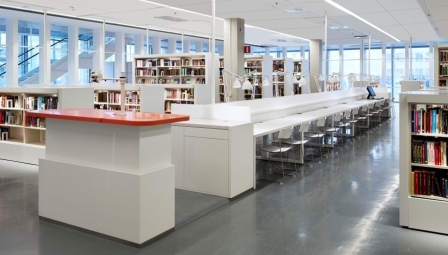 Ombyggt bibliotek ska locka till möten