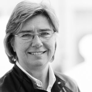 Ulrika Francke lämnar vd-rollen