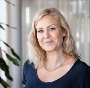 Hon får ansvar för de största projekten