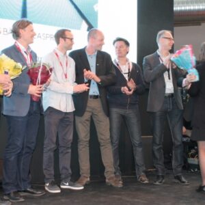 Prisregn på mässan