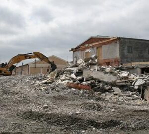 Kräver bättre riktlinjer efter husras