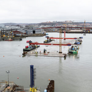 Nu sänks första tunneldelen