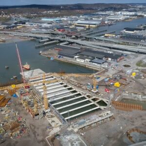 Här sjösätts första tunnelelementet