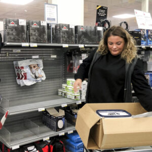 Byggarnas skyddsutrustning ska göra nytta inom vården