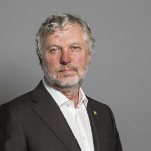 ”Kompetensförsörjningen kan inte lösas med inhemsk arbetskraft”