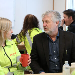 Regeringen sätter upp mål för fler kvinnor i byggbranschen