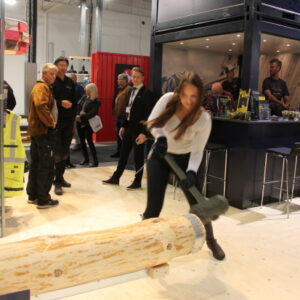 Ett slag för damkollektionen