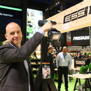 Lanserar ny skonsam skruv med spetsteknik