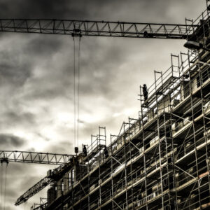 Mörka moln hopar sig på bygghimlen