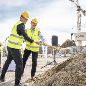 Spaden i marken för Brf Dockporten