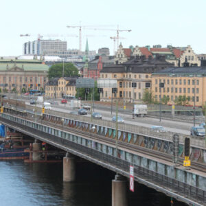 Brobyte trimmar getingmidjan