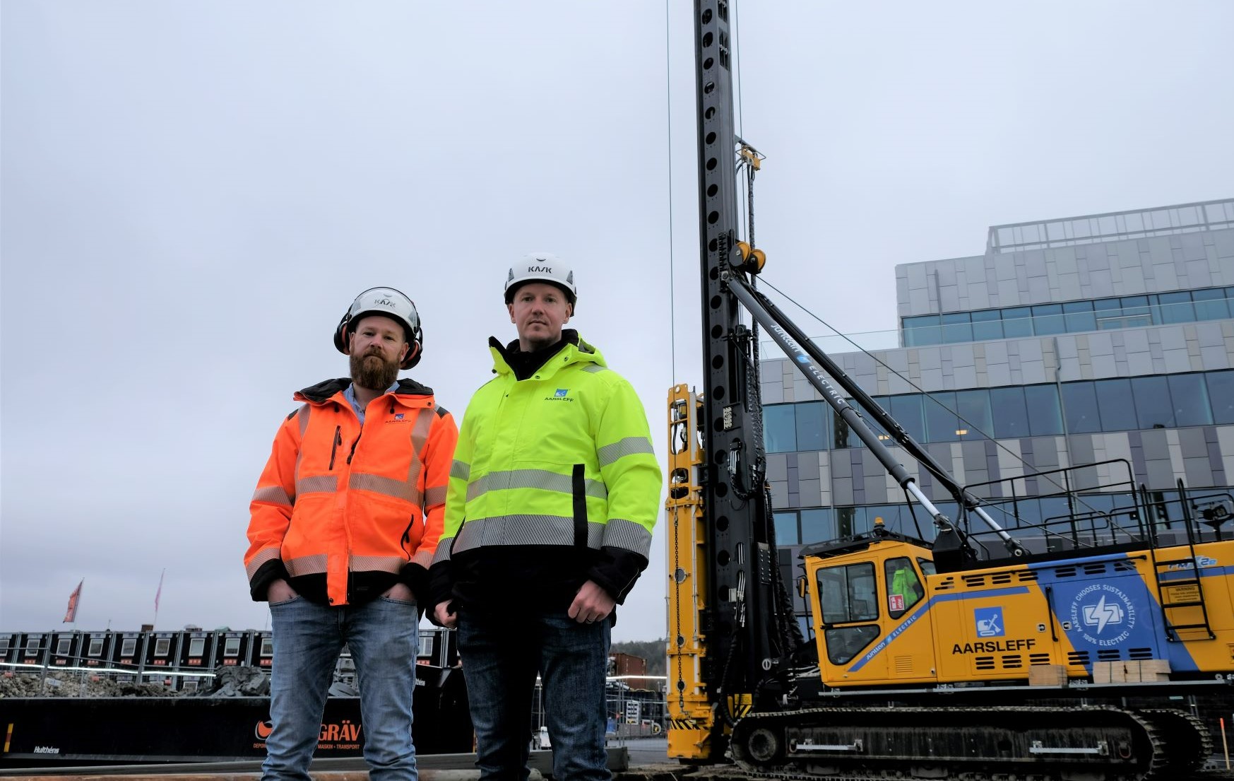 Första uppdraget för första batteridrivna pålkranen