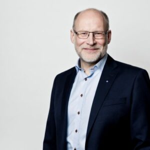 Stefan Attefall blir rådgivare åt Veidekke