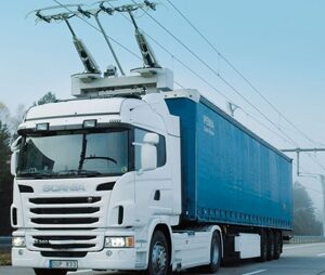 Elväg testas skarpt