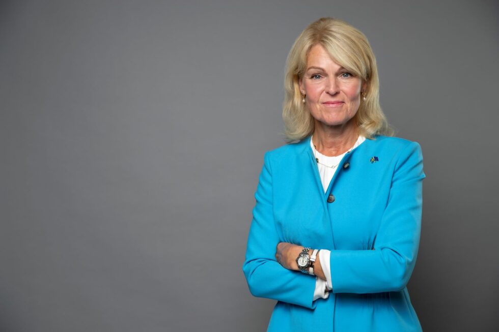 Minister KU-anmäls för Cementa-uttalande