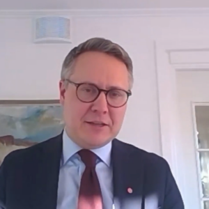 ”För regeringen är kriminaliteten en prioriterad fråga”