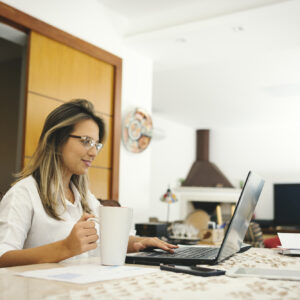 Allt fler byggföretag handlar online