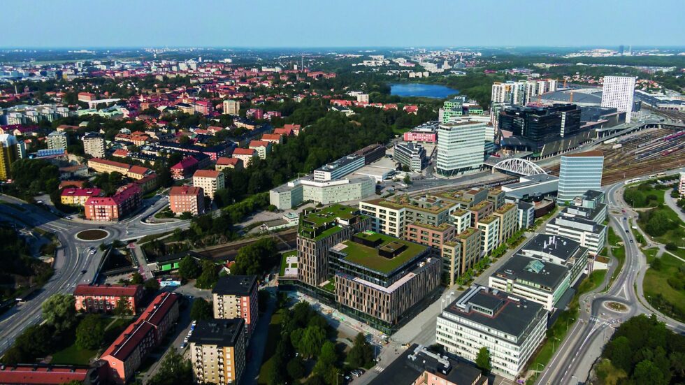 I Solna i området runt Mall of Scandinavia fortsätter utbyggnaden av nya kontor.