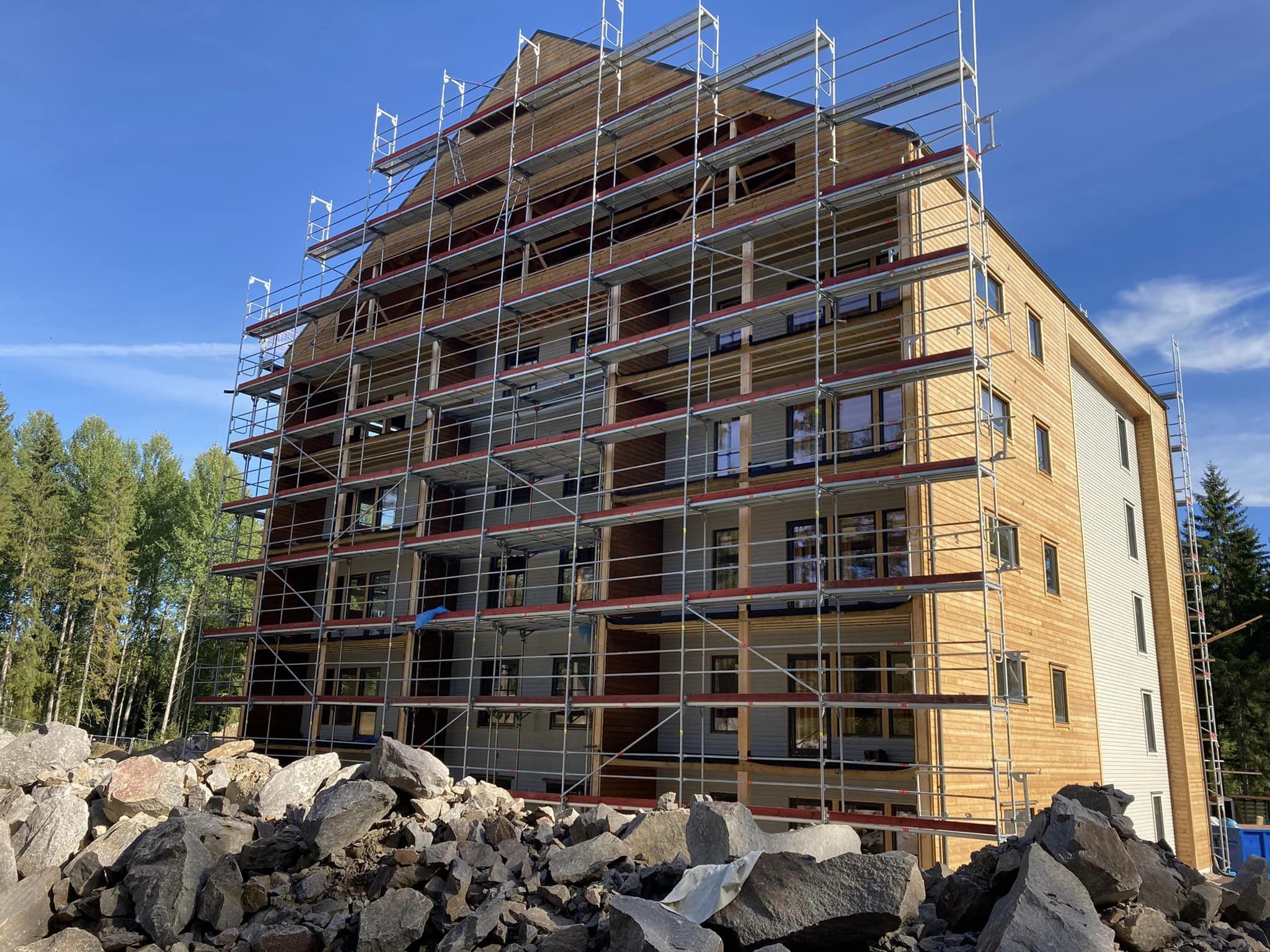 ”Tyst och lättjobbat – ett väldigt smidigt byggsystem”