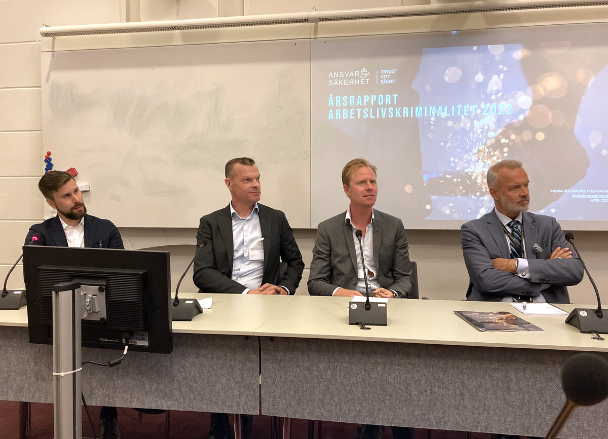 Johan Flodin, ansvarig för Sunda Byggen på Byggföretagen, Mattias Eklöf, operativ chef Ansvar Säkerhet, Nils Resvik, projektutvecklingschef Region Stockholm, Vectura och Jörgen Holmlund, försvarshögskolan.