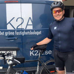 K2A-chefen cyklar 230 mil på semestern