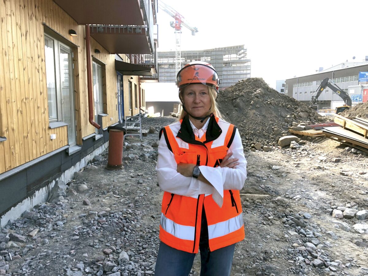 Kommunerna behöver skapa mer byggbar mark till rimliga priser och avstå från särkrav för att byggkostnaderna ska kunna sänkas, anser Sofia Hansdotter. Foto: Helene Ahlberg
