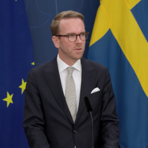 Regeringen: Snabbspår för nationellt register
