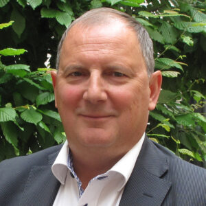 Vill se ny standard för fallskyddsutbildningar