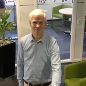 17 byggarbetare får lämna Mölndalsbolag