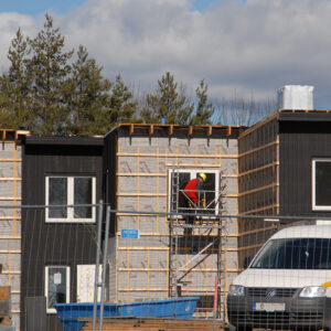 Kommande räntesänkningar tinar upp bostadsbyggandet