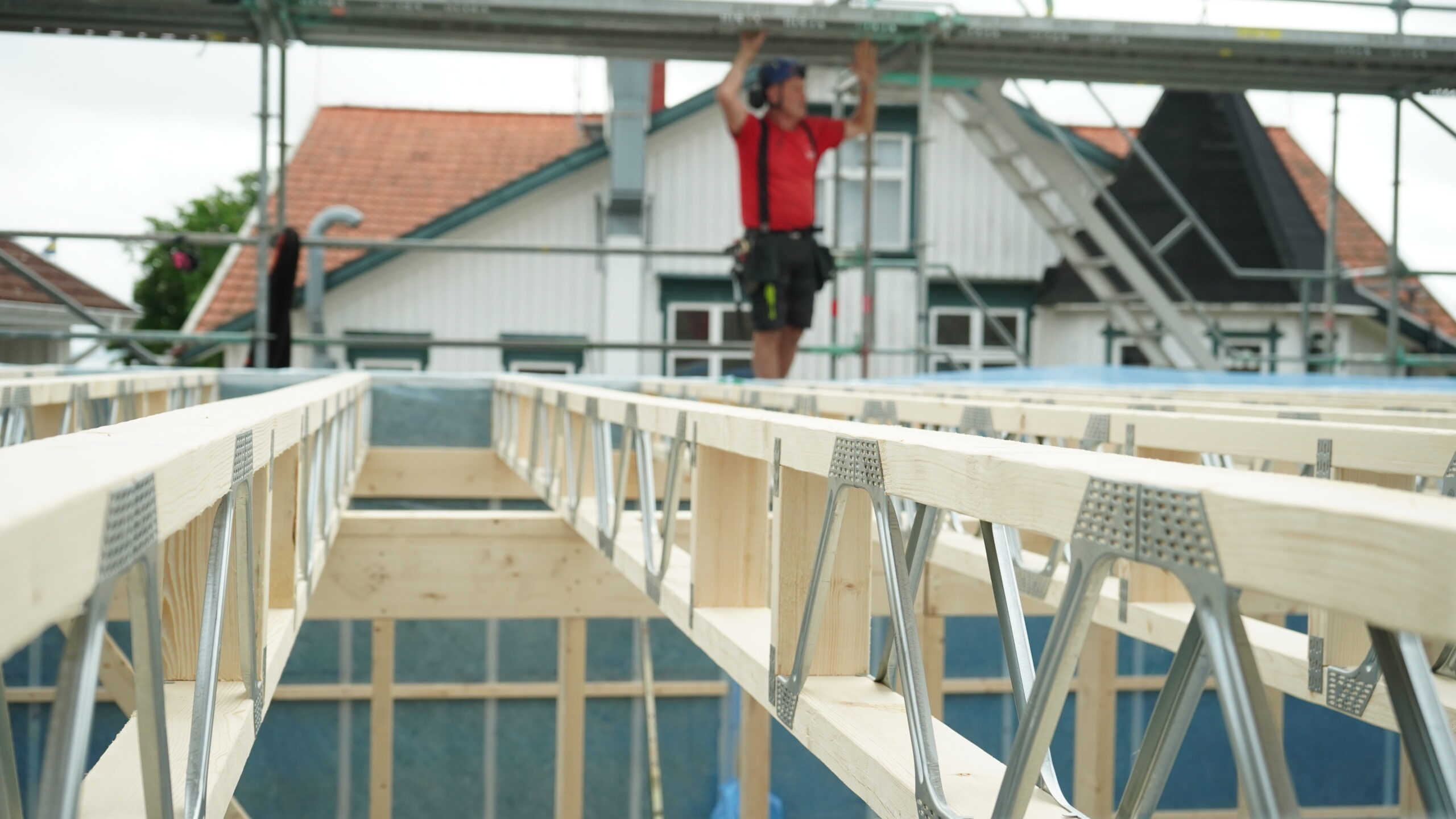 Brixly bygger på Sydkoster med MiTeks bjälklag Posi-Joist: