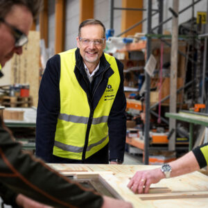 De skickar nödbostäder till Ukraina