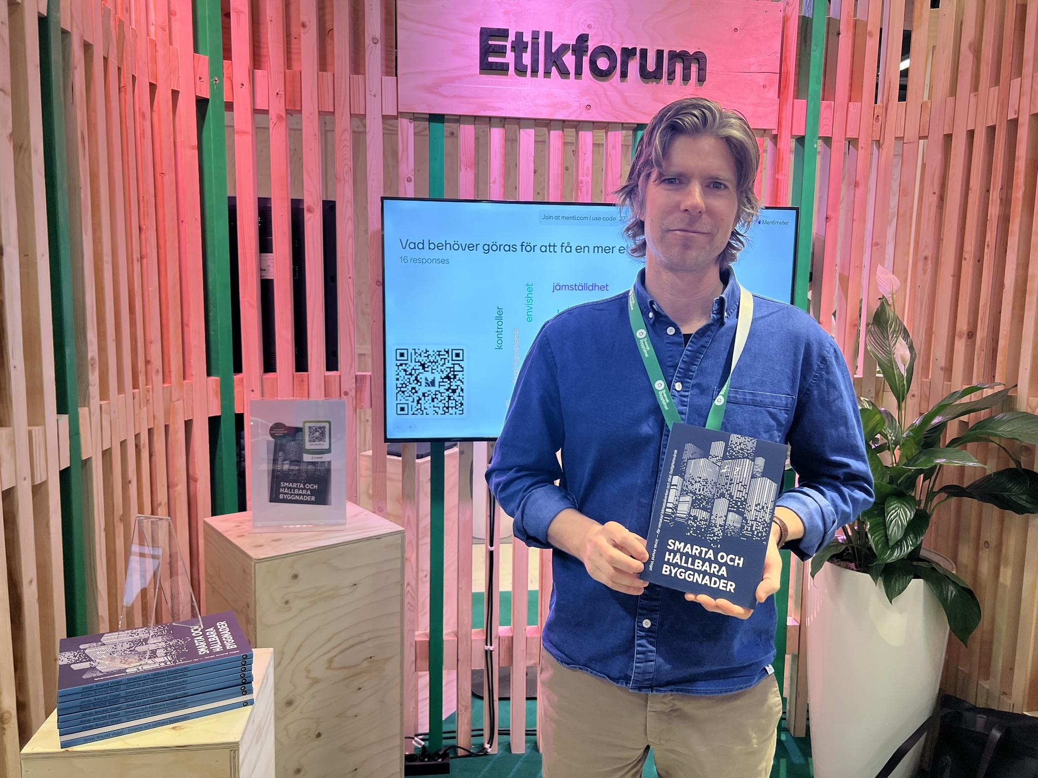 Montrar, mingel och mässbesökare