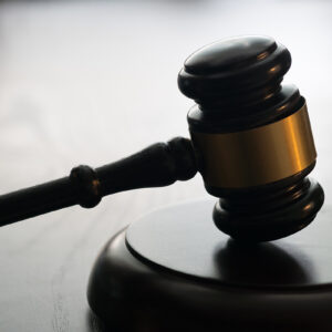 Peab-chef döms till fängelse för mutbrott