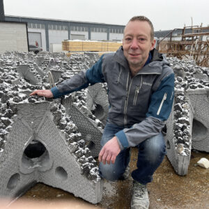 Bläckfiskformade betongrev ska rädda koraller