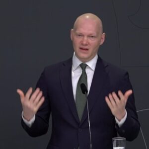 Utredning föreslår sänkt amorteringskrav och höjt bolånetak