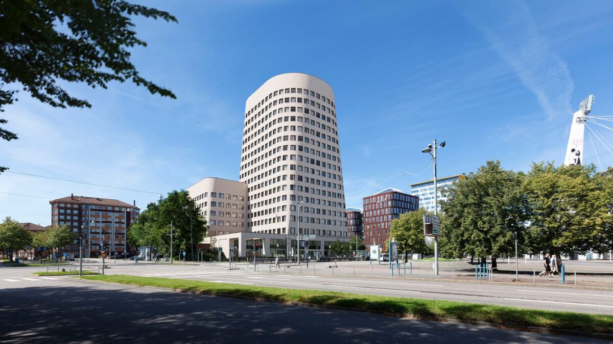 I Göteborg ska ett nytt polishus byggas. Wingårdh Arkitektkontors förslag, som syns på bilden, ska fortfarande vara aktuellt. Bild: Wingårdh Arkitektkontor