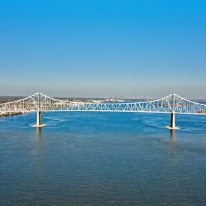 Skanska målar bro för två miljarder