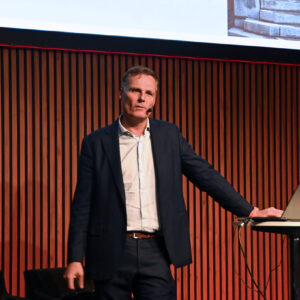 Det vill Ola Serneke se för att få fart på byggandet