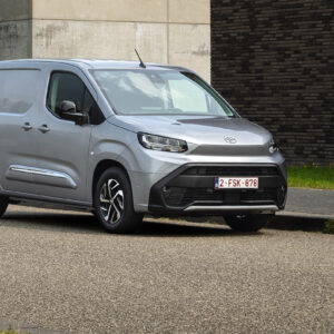 Liten skåpbil för stadstrafik