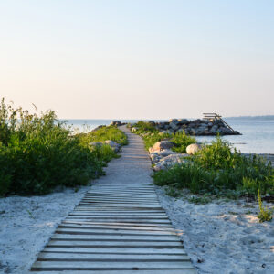 Glad sommar önskar Byggvärlden