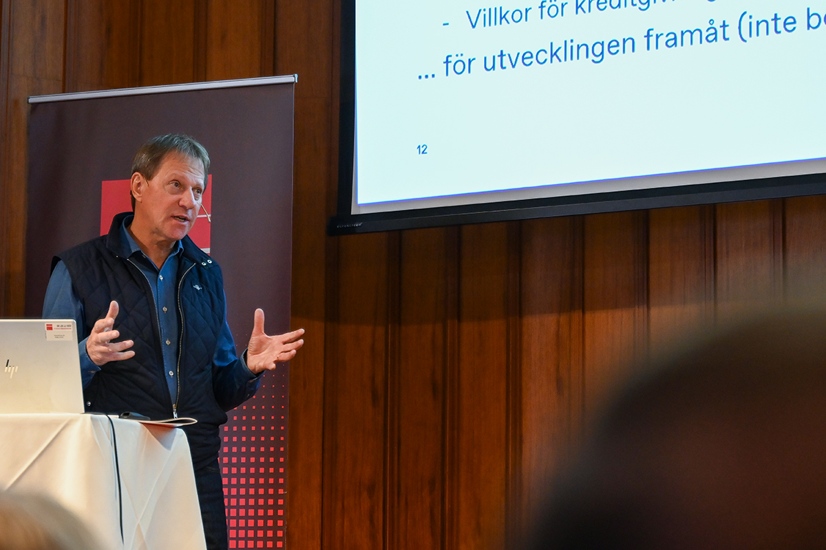Lennart Weiss, kommersiell direktör på veidekke, släpper rapport om Myter och missförstånd i bostadsdebatten