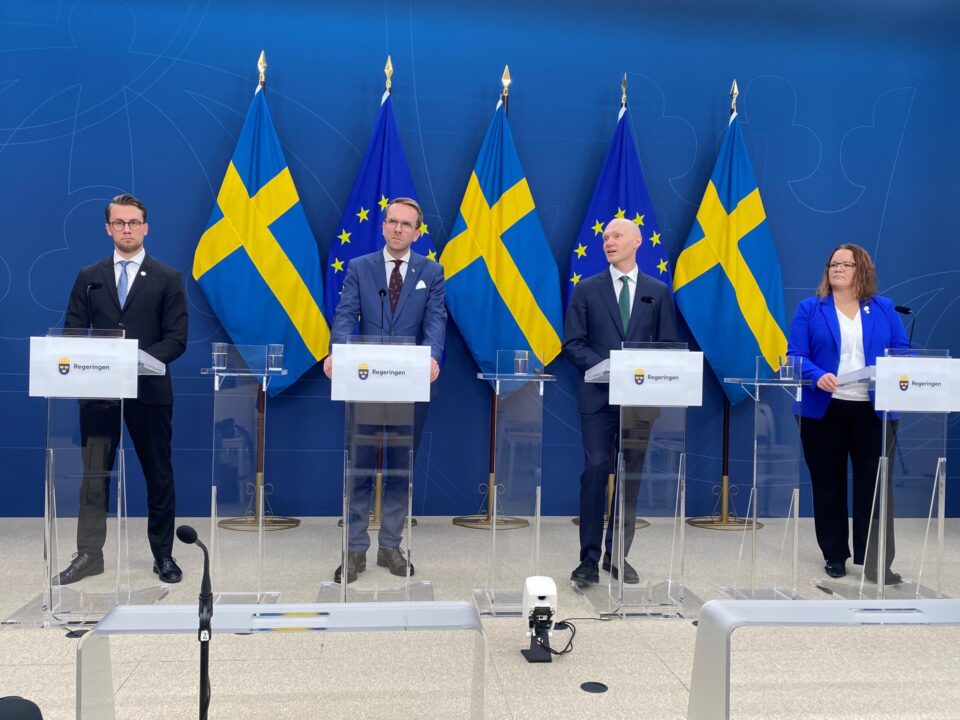 Bolånetaket höjs, det skärpta amoteringsskravet tas bort