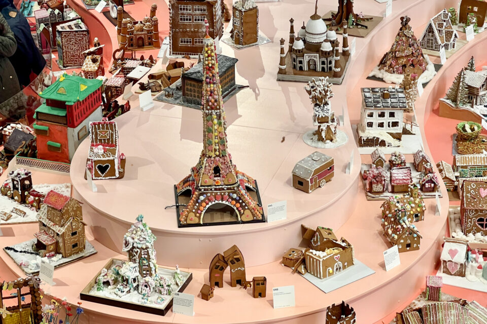 Kärlek är temat på årets pepparkakshus